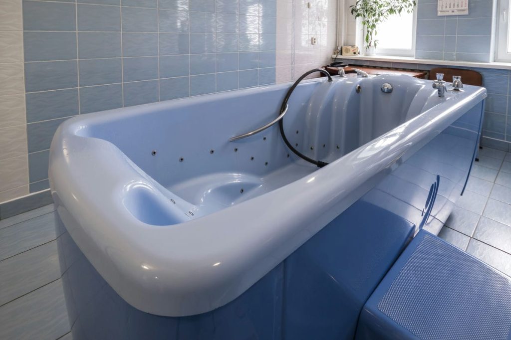 How to Clean Hot Tub without Draining Water